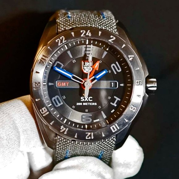 Luminox Men's Special Edition watch - Picture 1 of 5